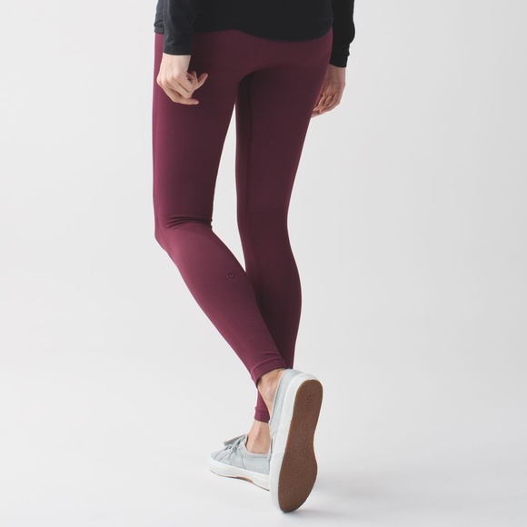 Lululemon leggings ๐จ๐ฆ ZONE IN TIGHT - Picture 2 of 3